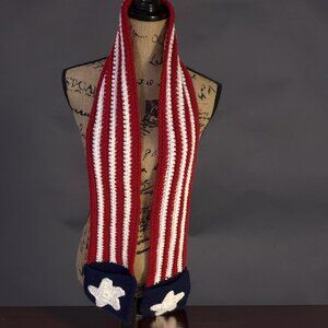 Vintage Women’s Crochet American Flag Scarf with Pockets Patriotic Americana